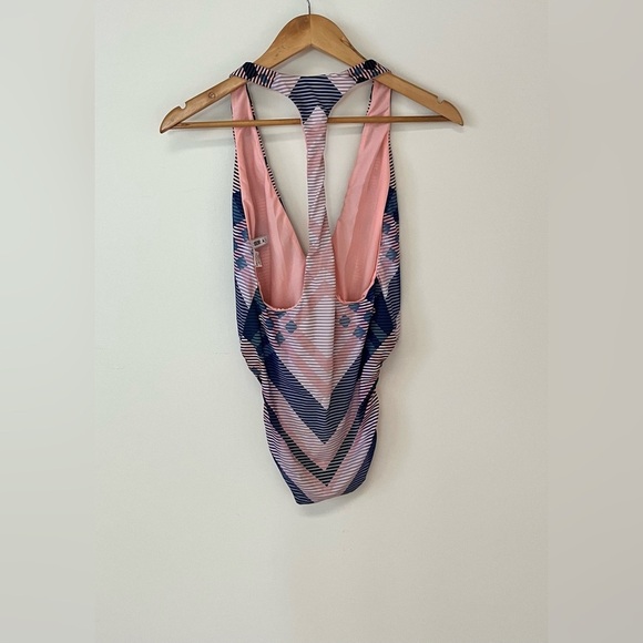 The Bikini Lab Women's Size Medium Plunge Front One-Piece Swimsuit Pink - Picture 5 of 8